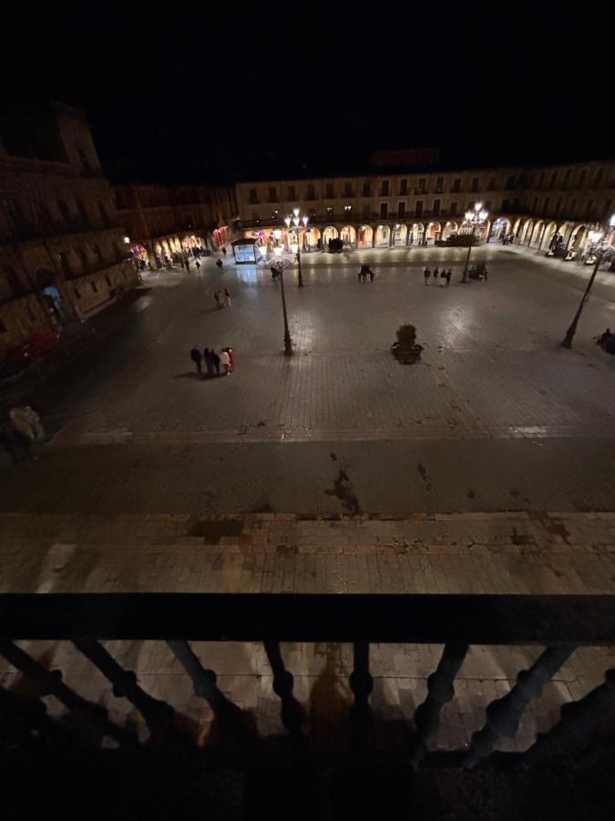 Plaza Mayor Leon - Bohemia Buitenkant foto
